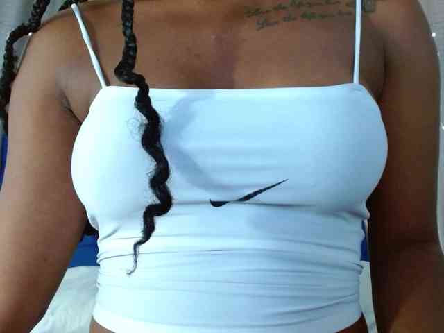 Beautyyebonyy webcam