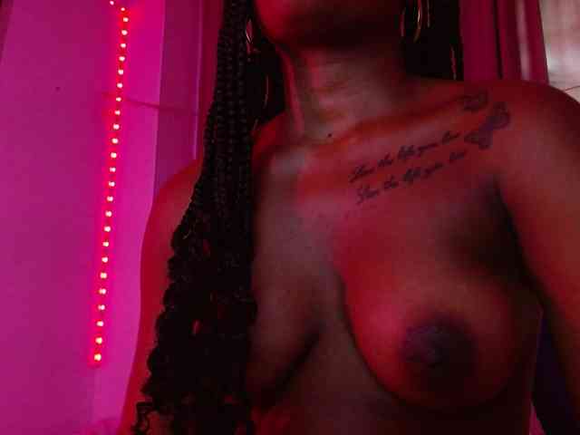 Beautyyebonyy webcam