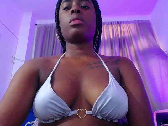 Beautyyebonyy webcam