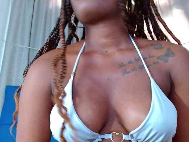 Beautyyebonyy webcam