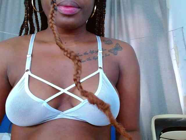 Beautyyebonyy webcam