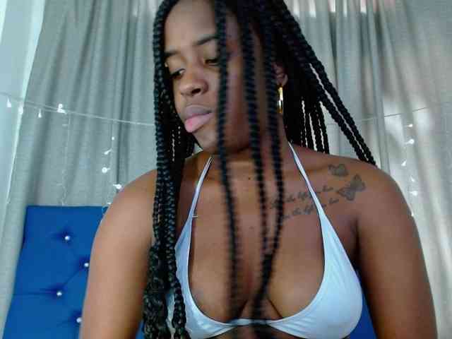 Beautyyebonyy webcam