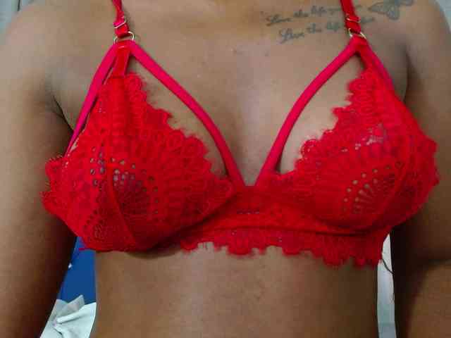 Beautyyebonyy webcam