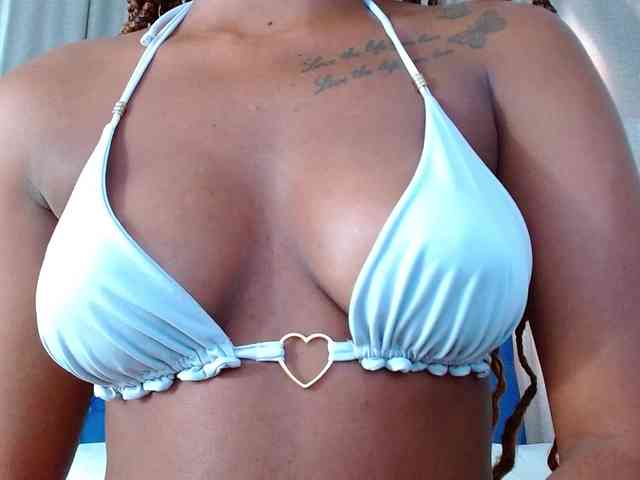 Beautyyebonyy webcam