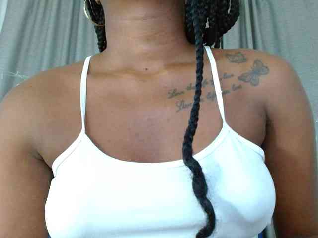 Beautyyebonyy webcam
