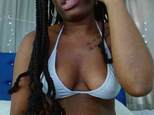 Beautyyebonyy webcam