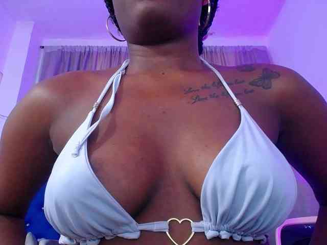 Beautyyebonyy webcam