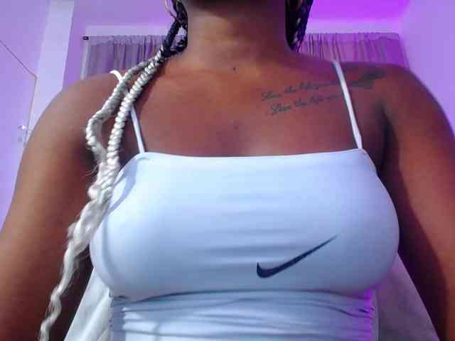 Beautyyebonyy webcam