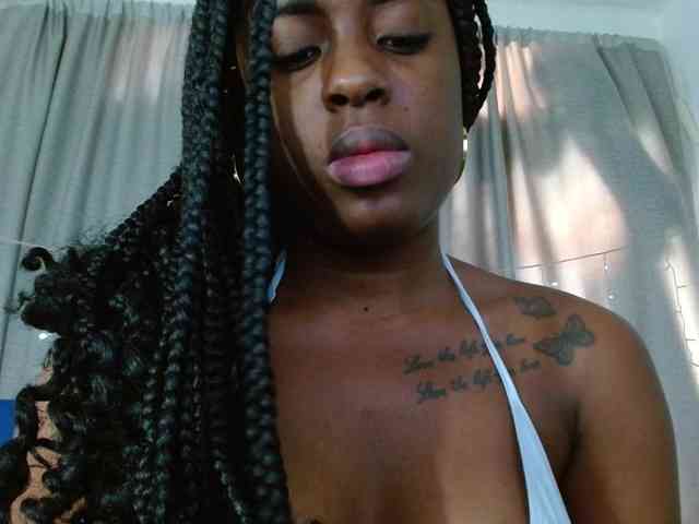 Beautyyebonyy webcam