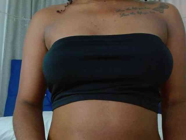 Beautyyebonyy webcam