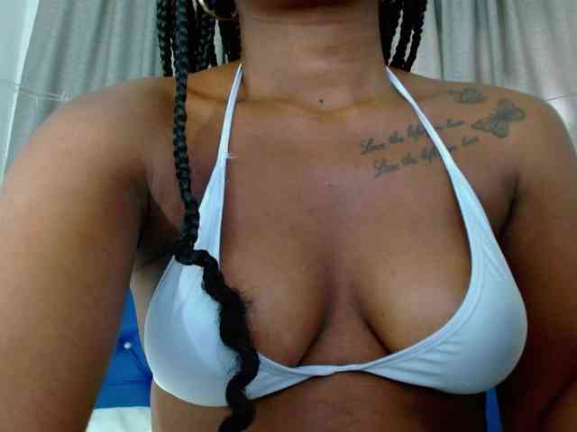 Beautyyebonyy webcam