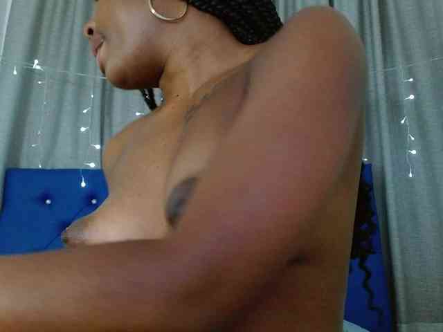 Beautyyebonyy webcam