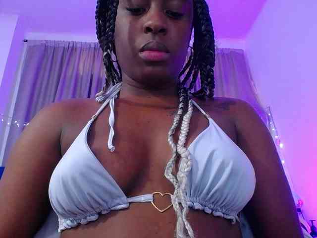 Beautyyebonyy webcam