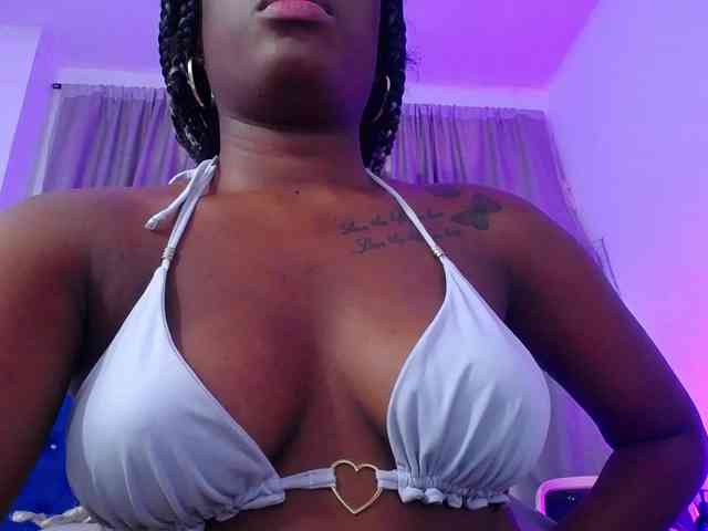 Beautyyebonyy webcam