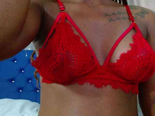 Beautyyebonyy webcam