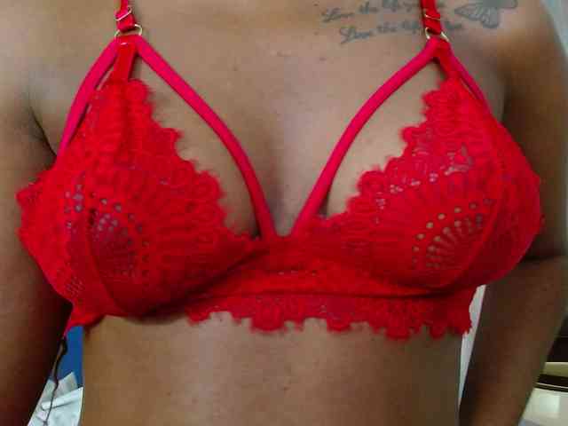 Beautyyebonyy webcam