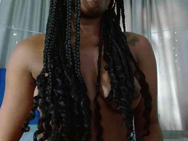 Beautyyebonyy webcam