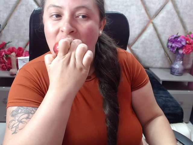 SaraThonson — COME play with me and have fun, I do RUSSIAN STRAW (BLOWJOBTITS), c2c masturbation, I play with lush dildo