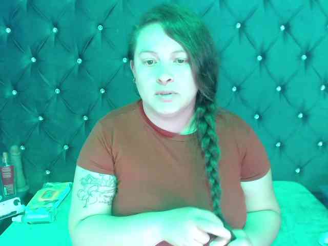 SaraThonson webcam