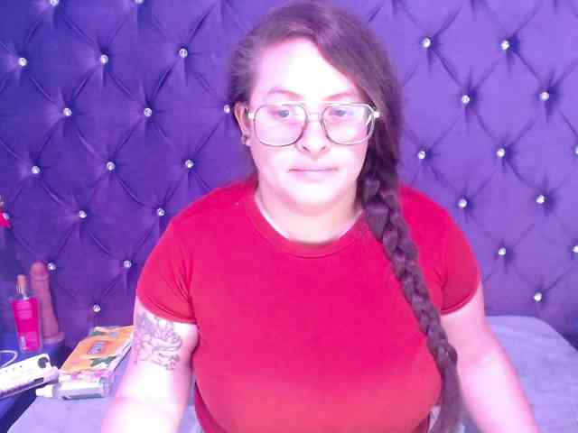 SaraThonson webcam