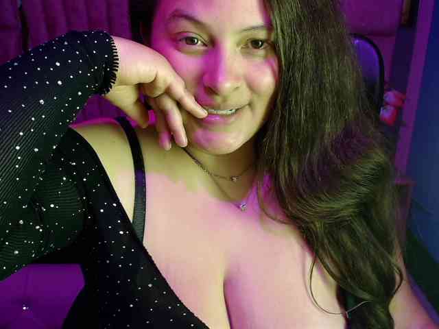 SaraThonson webcam