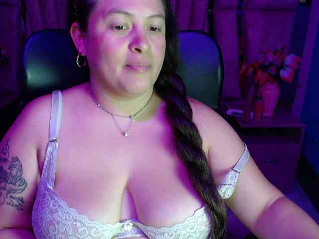 SaraThonson webcam