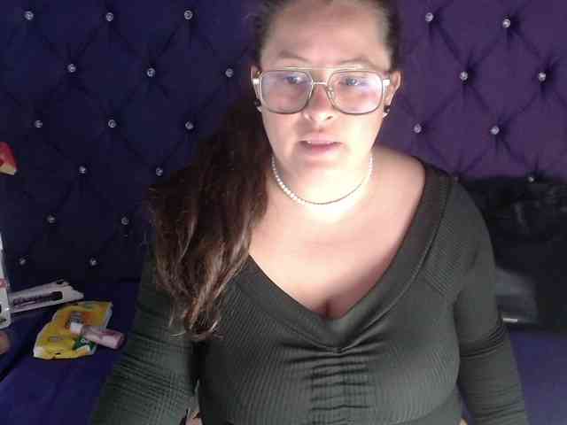 SaraThonson webcam