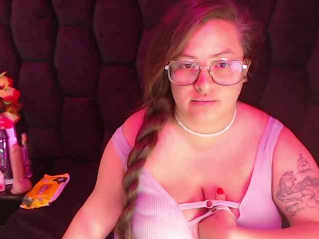 SaraThonson webcam