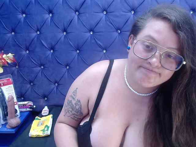 SaraThonson webcam