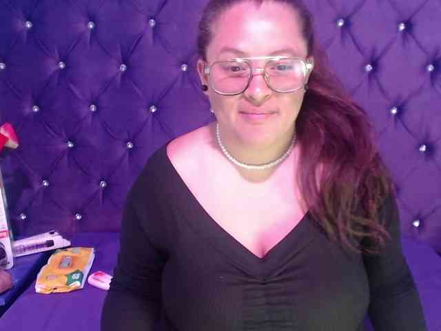 SaraThonson webcam