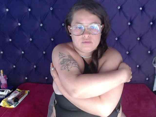 SaraThonson webcam