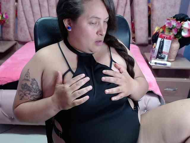 SaraThonson webcam