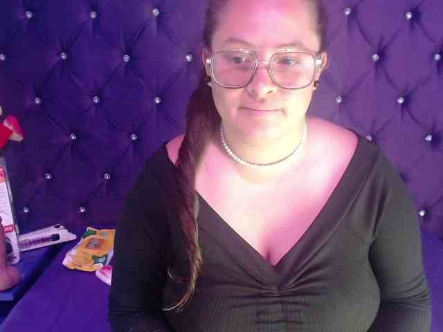 SaraThonson webcam