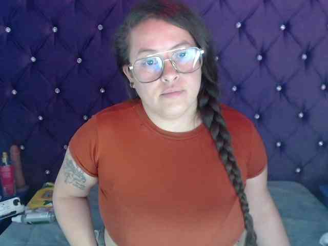 SaraThonson webcam