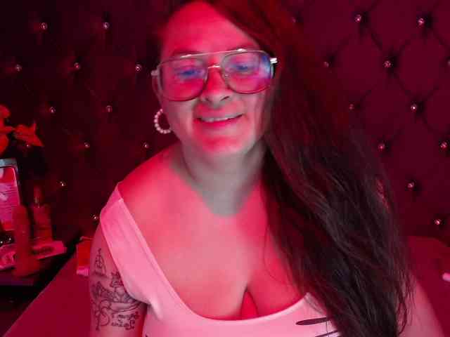 SaraThonson webcam