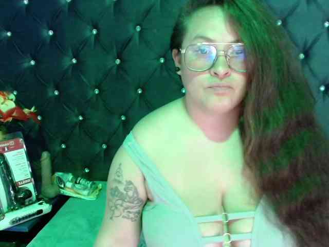 SaraThonson webcam