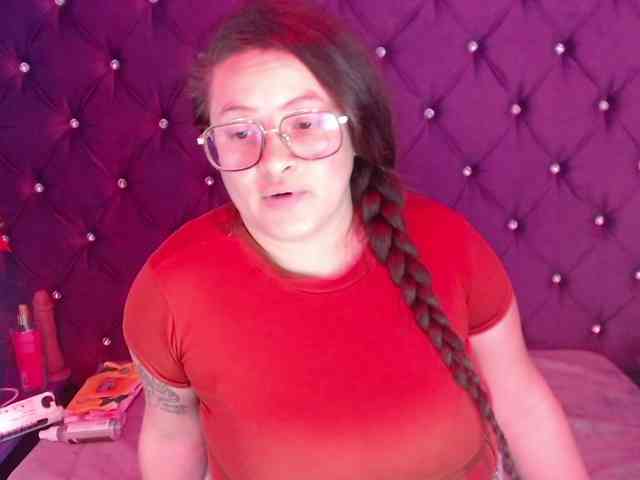 SaraThonson webcam