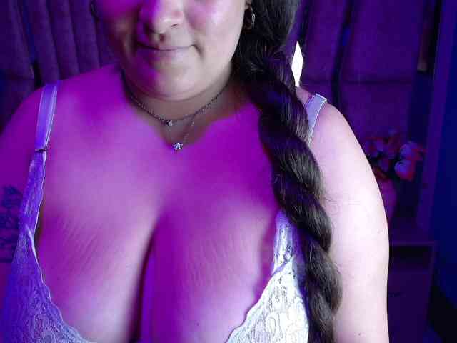 SaraThonson webcam