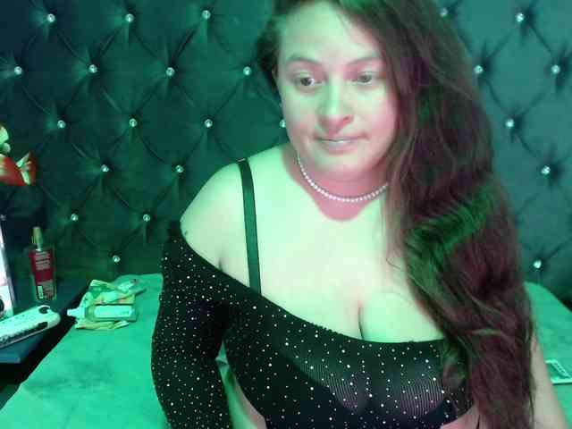 SaraThonson webcam