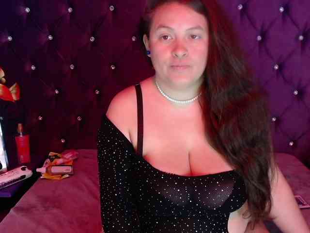 SaraThonson webcam