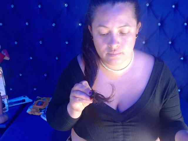 SaraThonson webcam