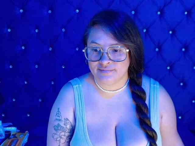 SaraThonson webcam