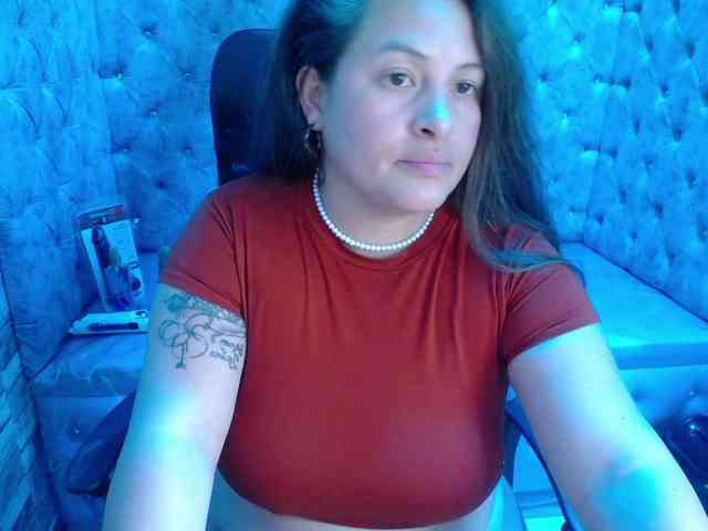 SaraThonson webcam