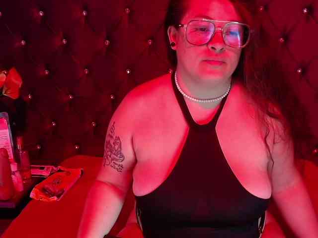 SaraThonson webcam