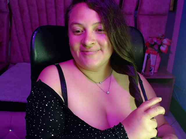 SaraThonson webcam