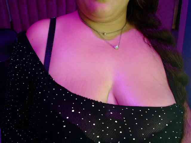 SaraThonson webcam