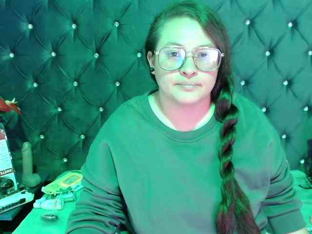 SaraThonson webcam