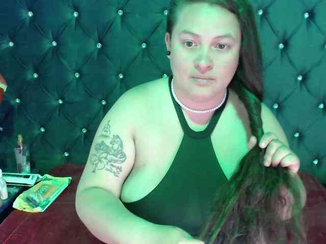 SaraThonson webcam