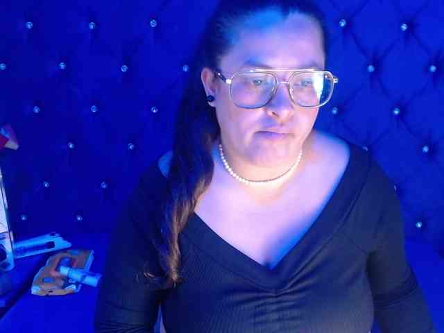 SaraThonson webcam