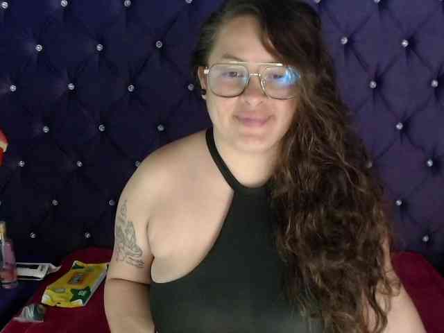 SaraThonson webcam